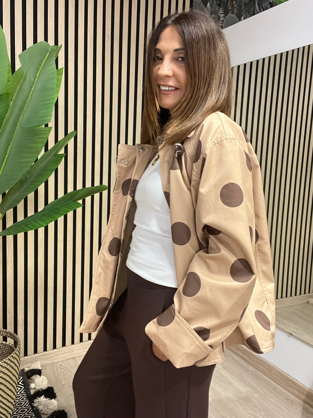 chaqueta gabardina topos