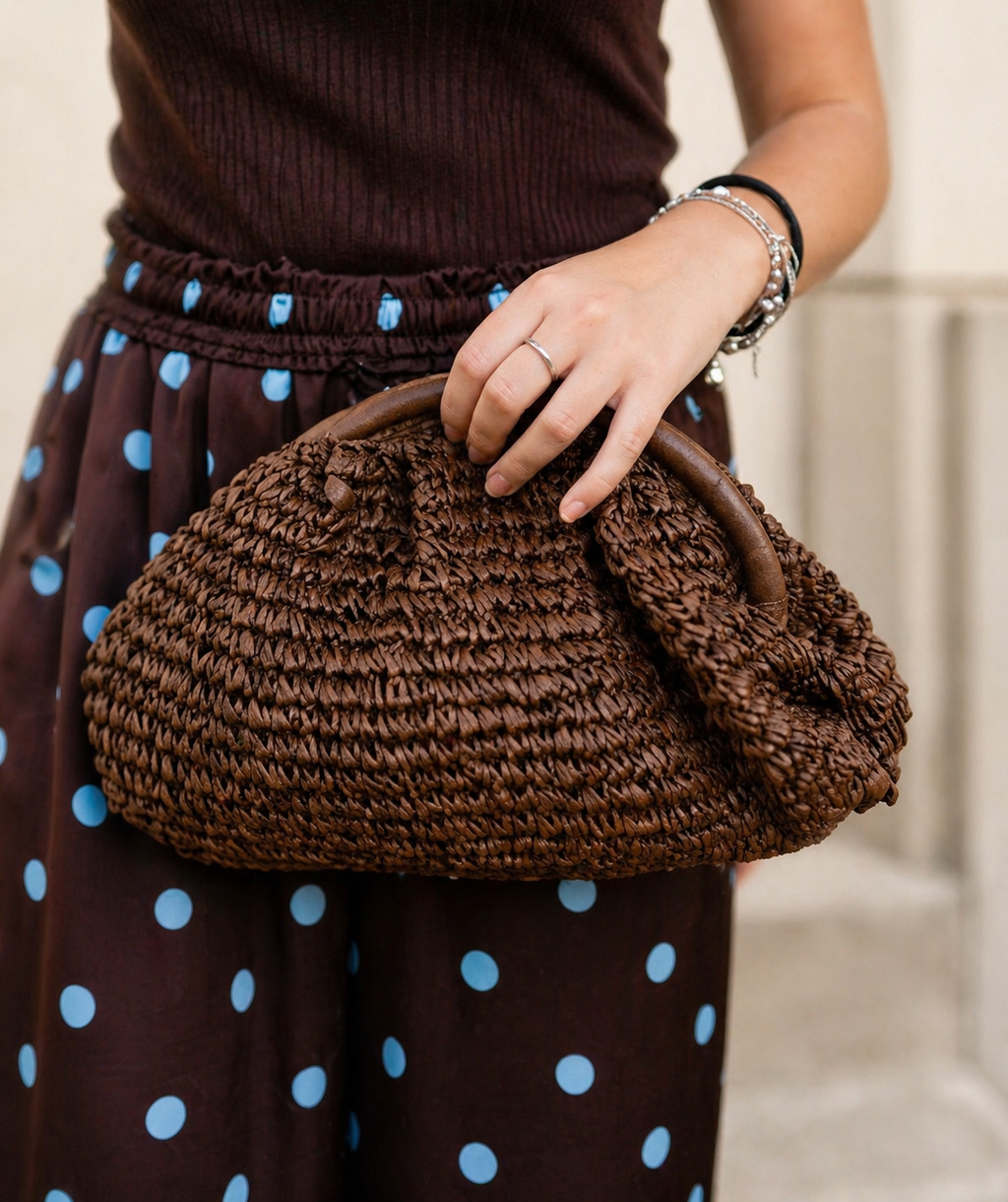 Bolso clutch fibra natural