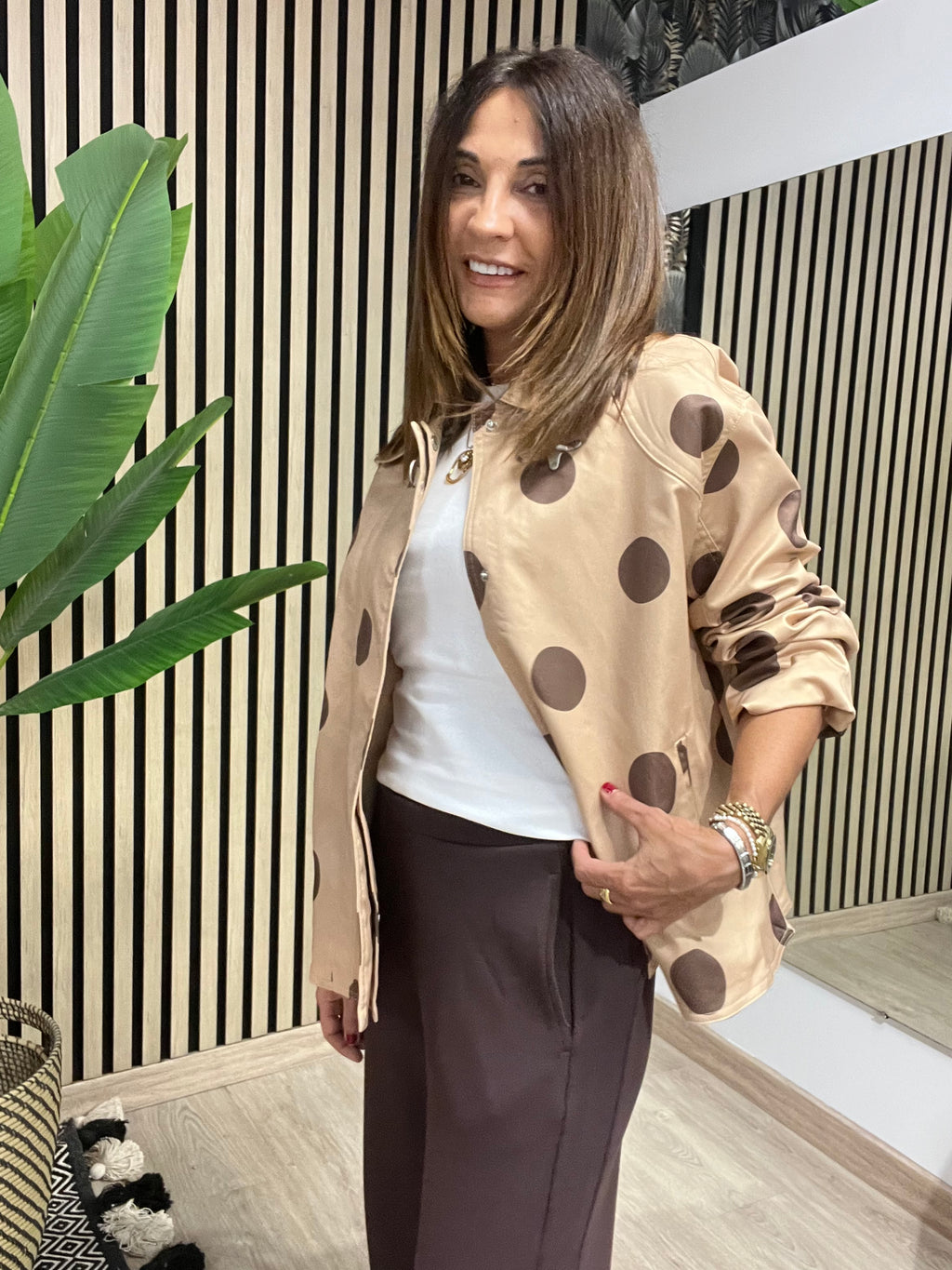 chaqueta gabardina topos