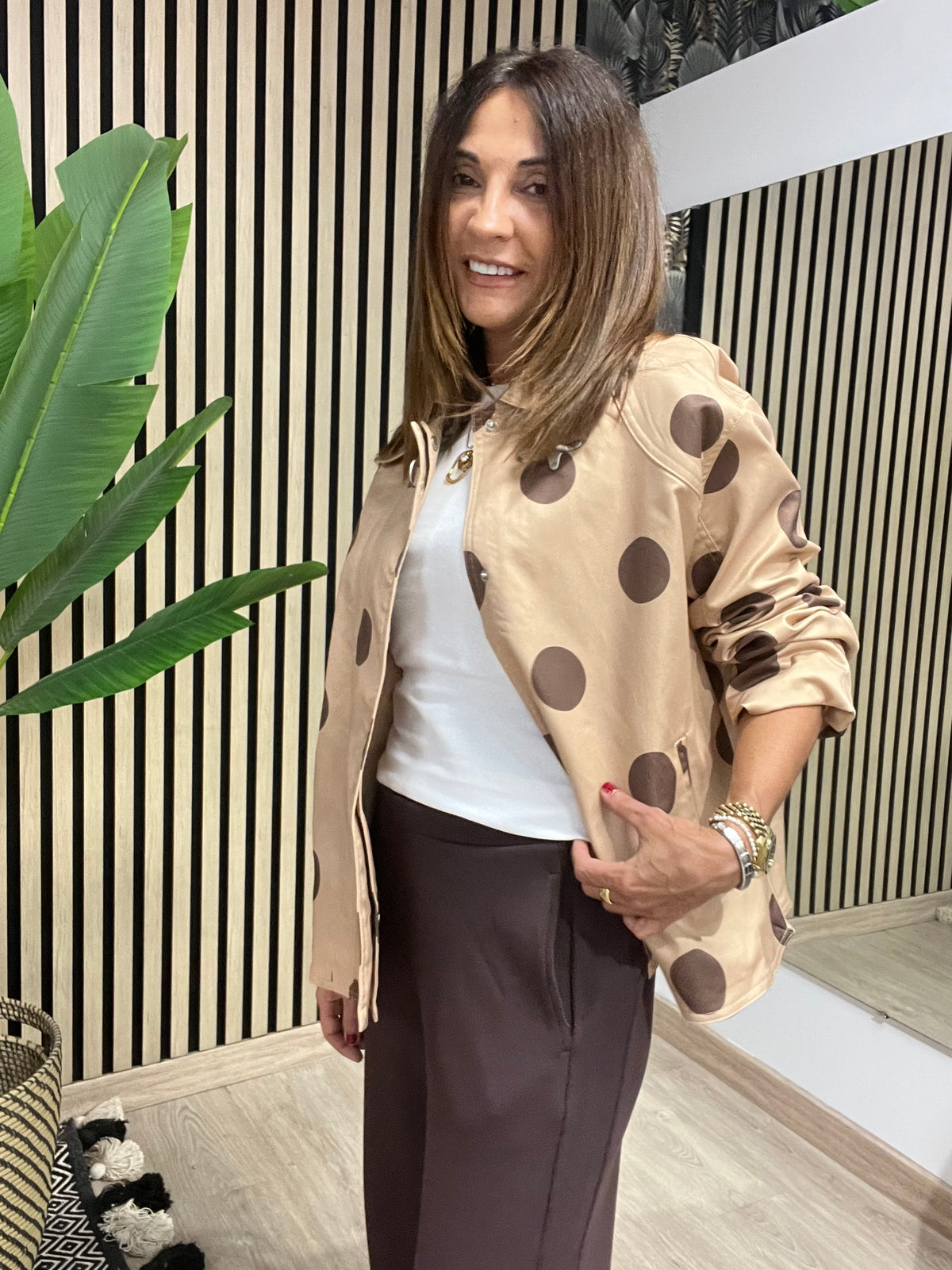 chaqueta gabardina topos