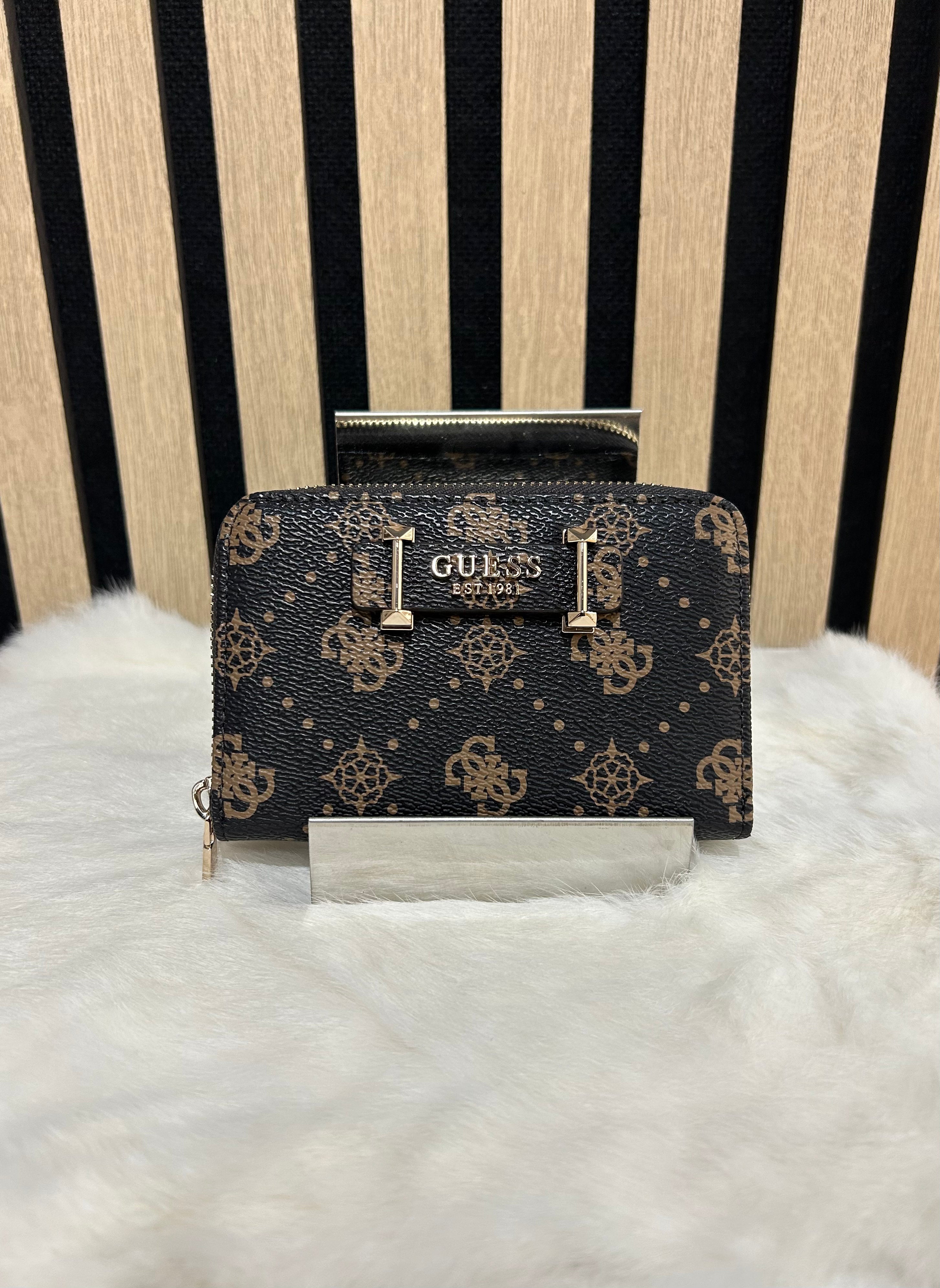 Cartera GUESS marrón y negra
