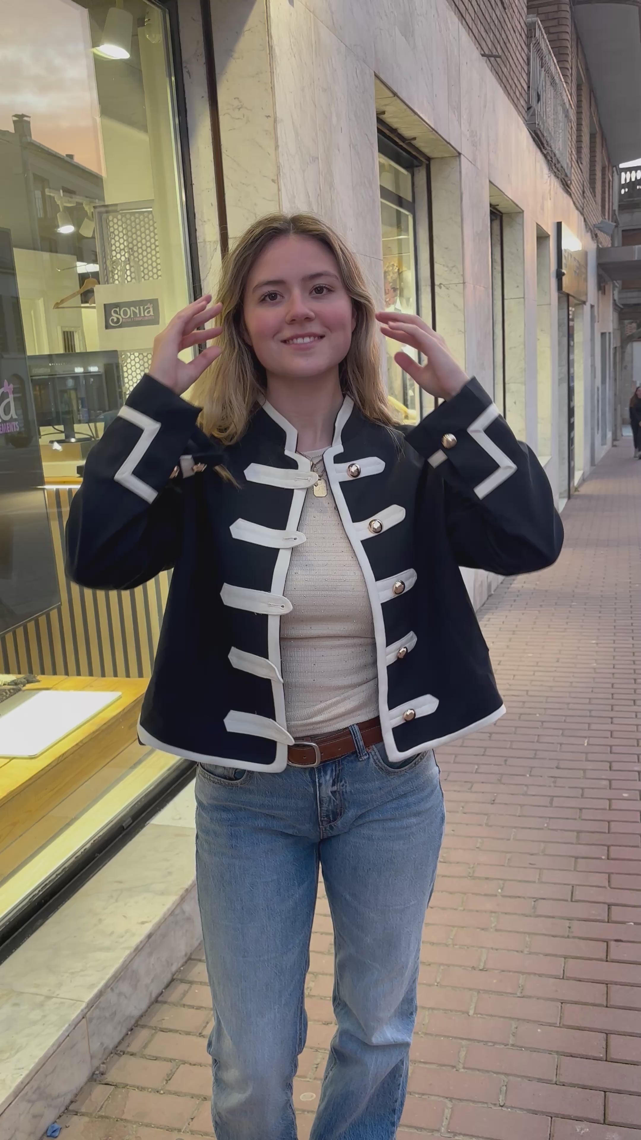 Cazadora botones
