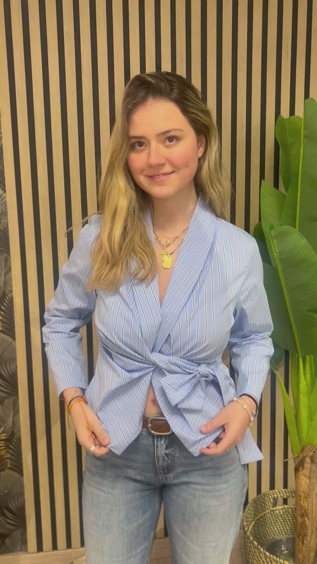 Camisa cruzada